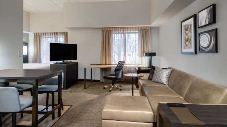 <b>Residence Inn Chicago Oak Brook Suite</b>. Images powered by <a href="https://www.leonardoworldwide.com/" title="Leonardo Worldwide" target="_blank">Leonardo</a>.