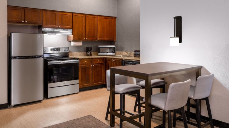 Residence Inn Chicago Oak Brook Suite