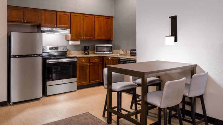 <b>Residence Inn Chicago Oak Brook Suite</b>. Images powered by <a href="https://www.leonardoworldwide.com/" title="Leonardo Worldwide" target="_blank">Leonardo</a>.
