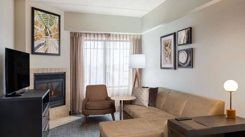 <b>Residence Inn Chicago Oak Brook Suite</b>. Images powered by <a href="https://www.leonardoworldwide.com/" title="Leonardo Worldwide" target="_blank">Leonardo</a>.