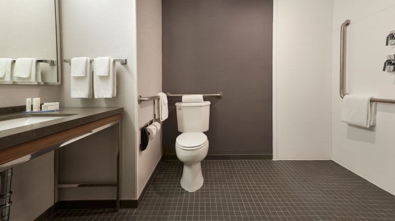 <b>Courtyard by Marriott Toronto Markham Room</b>. Images powered by <a href="https://leonardo.com/" title="Leonardo Worldwide" target="_blank">Leonardo</a>.