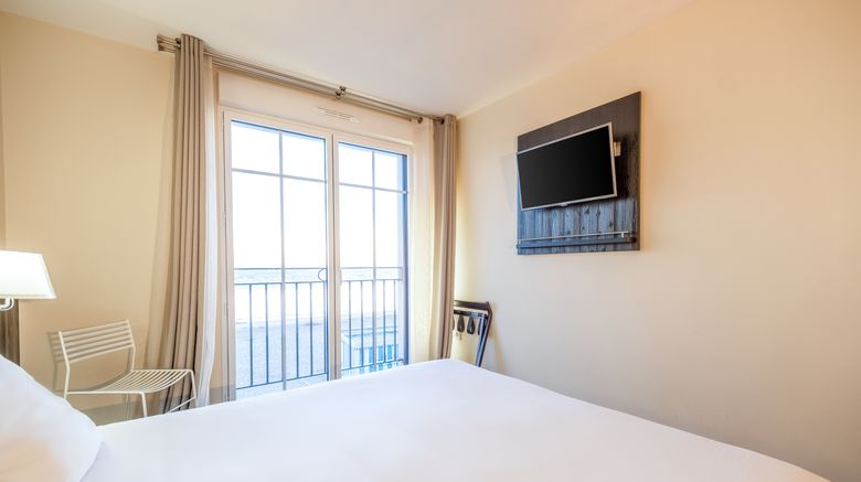 <b>Les Flots Hotel Exterior</b>. Images powered by <a href="https://www.leonardoworldwide.com/" title="Leonardo Worldwide" target="_blank">Leonardo</a>.