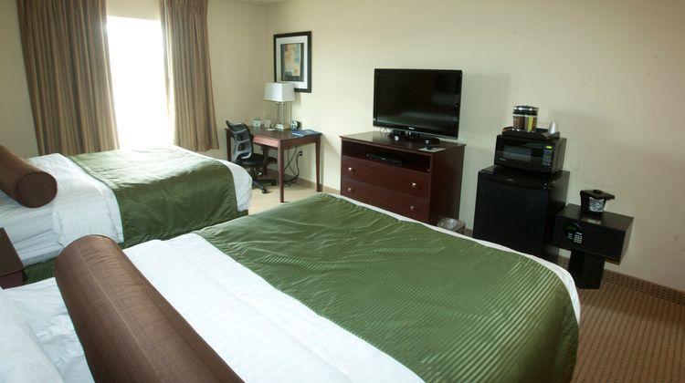 Cobblestone Inn & Suites Room