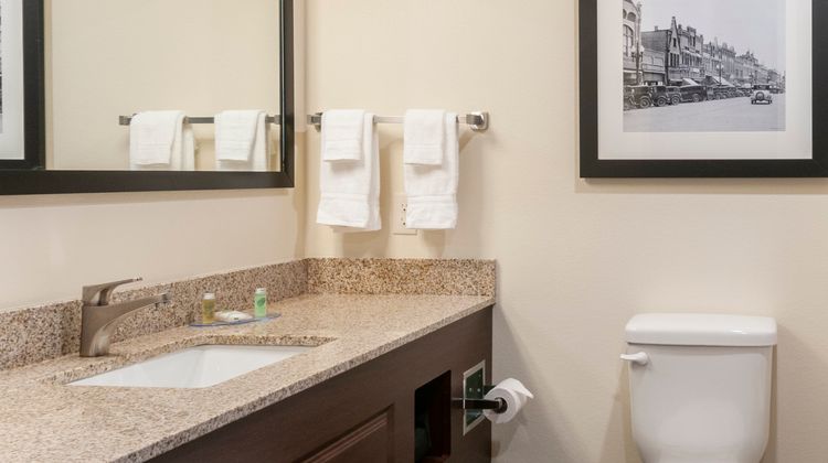Cobblestone Hotel & Stes Neenah Appleton Room