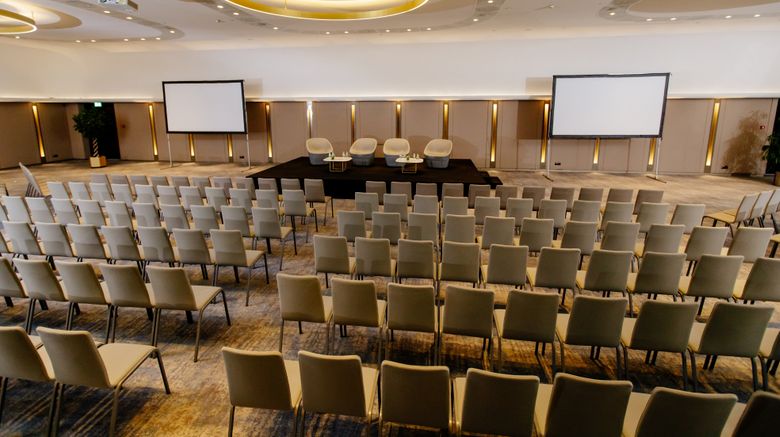 <b>Crowne Plaza Belgrade Meeting</b>. Images powered by <a href="https://www.leonardoworldwide.com/" title="Leonardo Worldwide" target="_blank">Leonardo</a>.