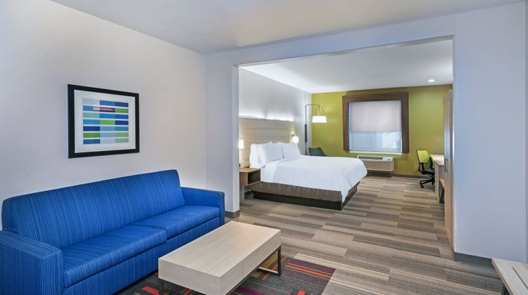 Holiday Inn Express/Stes Vidor South Room