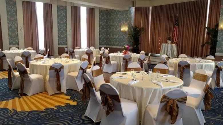 <b>Bedford Plaza Hotel Meeting</b>. Images powered by <a href="https://www.leonardoworldwide.com/" title="Leonardo Worldwide" target="_blank">Leonardo</a>.
