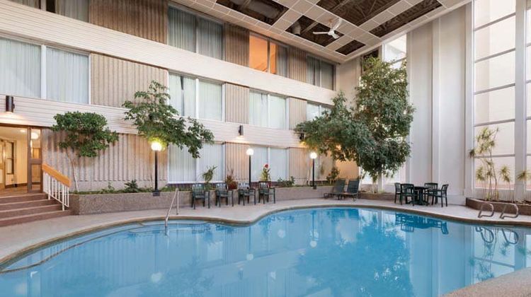 Border Inn & Suites Pool