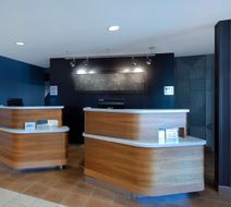 Courtyard by Marriott Cincinnati Airport Lobby