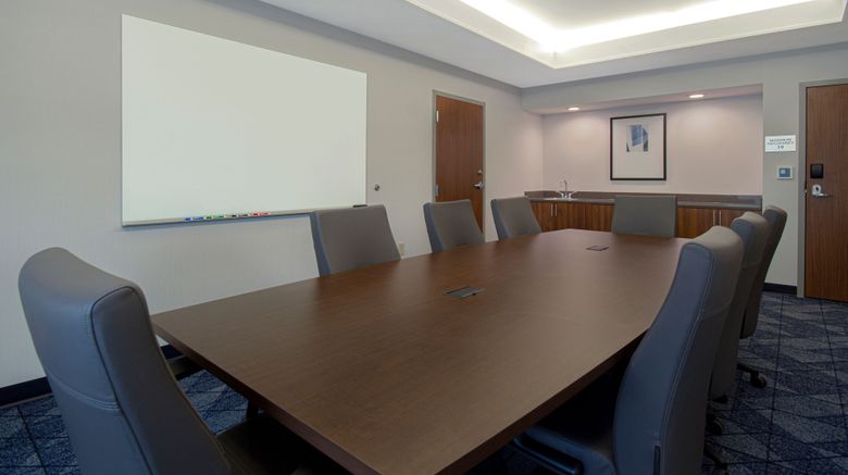 <b>Courtyard by Marriott Cincinnati Airport Meeting</b>. Images powered by <a href="https://www.leonardoworldwide.com/" title="Leonardo Worldwide" target="_blank">Leonardo</a>.