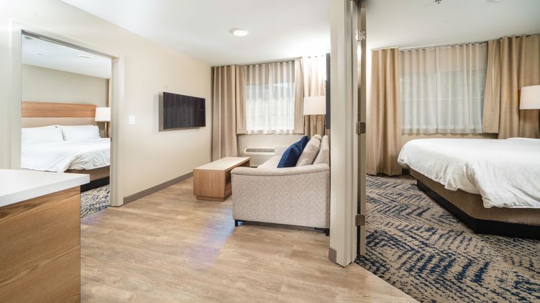 <b>Candlewood Suites Charleston–Mt Pleasant Room</b>. Images powered by <a href="https://www.leonardoworldwide.com/" title="Leonardo Worldwide" target="_blank">Leonardo</a>.