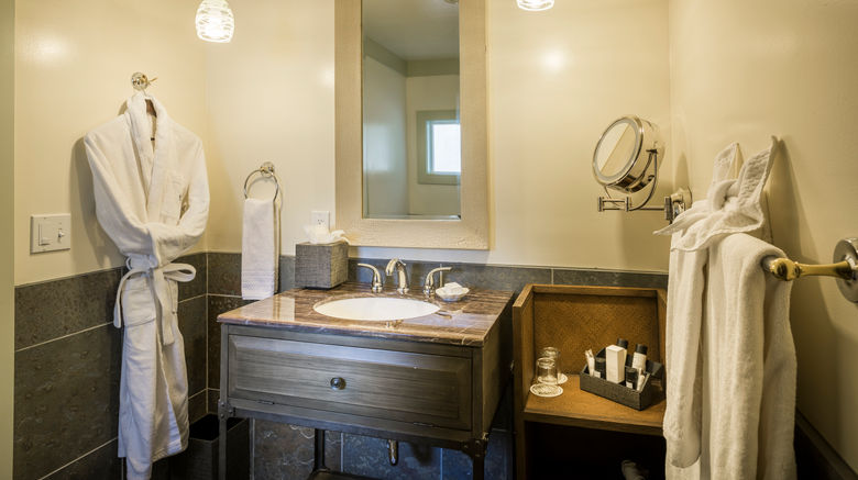 <b>The Heritage House Resort Room</b>. Images powered by <a href="https://www.leonardoworldwide.com/" title="Leonardo Worldwide" target="_blank">Leonardo</a>.