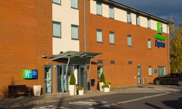 Holiday Inn Express Bedford