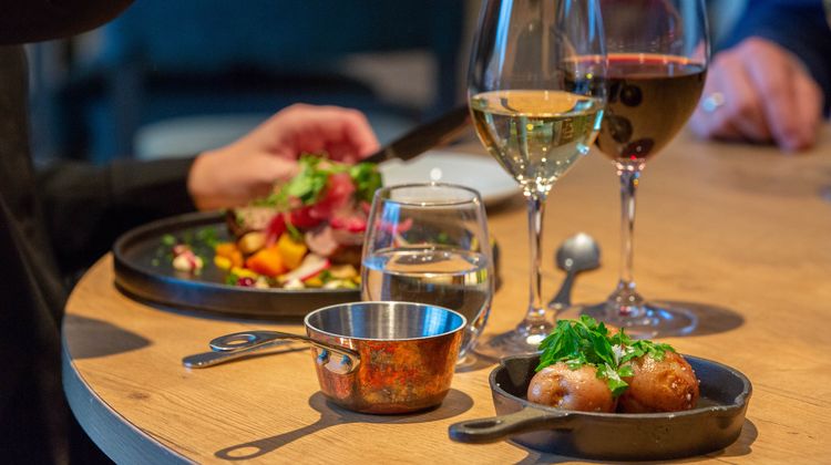 Thon Partner Elgstua Restaurant
