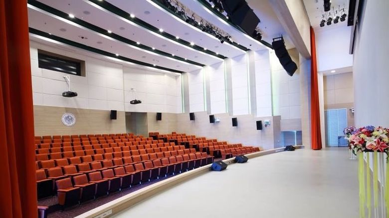 <b>Centra Government Complex Hotel/Conv Ctr Meeting</b>. Images powered by <a href="https://www.leonardoworldwide.com/" title="Leonardo Worldwide" target="_blank">Leonardo</a>.