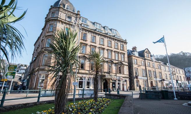 Royal Hotel Exterior