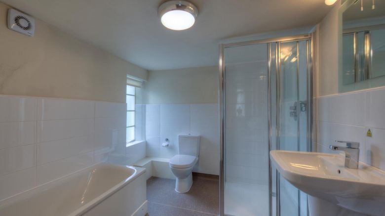 <b>The White Rabbit Hotel Room</b>. Images powered by <a href="https://www.leonardoworldwide.com/" title="Leonardo Worldwide" target="_blank">Leonardo</a>.