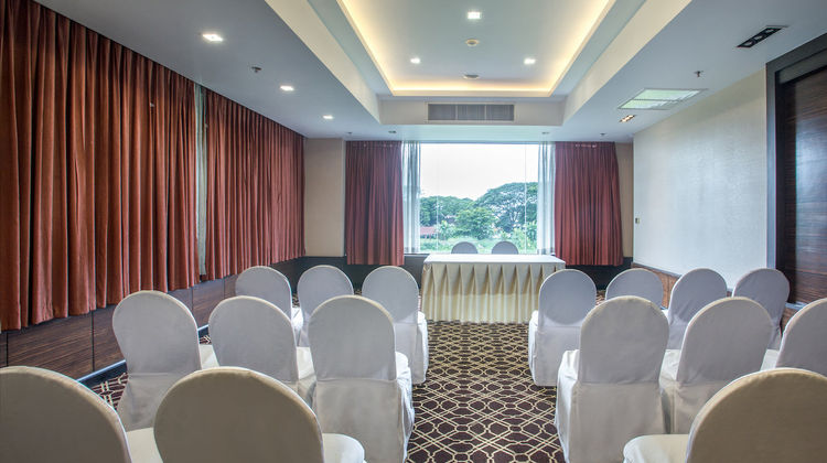 Centara Riverside Hotel Chiang Mai Meeting