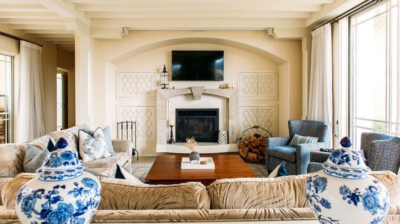 <b>Wharekauhau Country Estate Lobby</b>. Images powered by <a href="https://www.leonardoworldwide.com/" title="Leonardo Worldwide" target="_blank">Leonardo</a>.