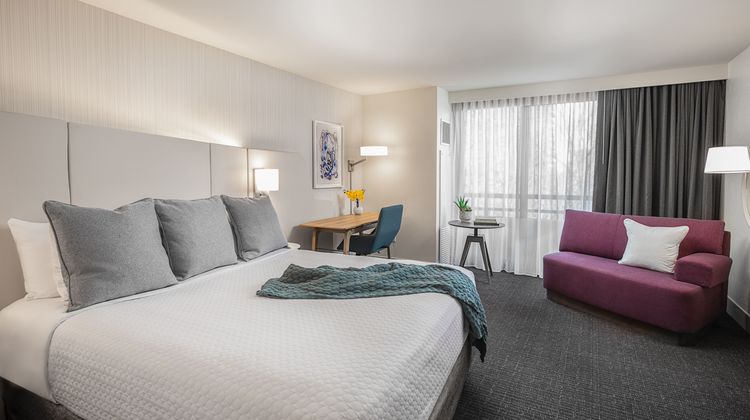 Crowne Plaza Perimeter at Ravinia Room