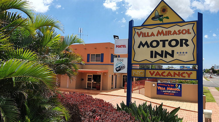 Villa Mirasol Motor Inn Exterior