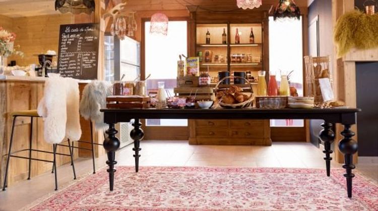 Mamie Megeve Restaurant