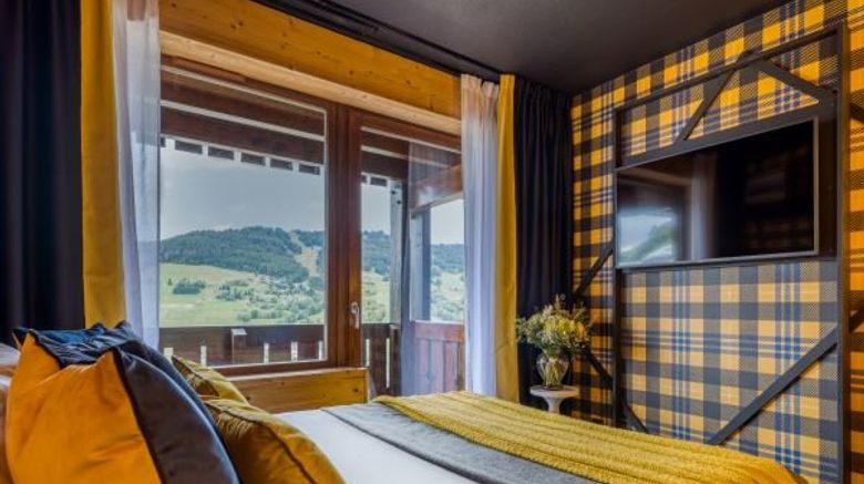 <b>Mamie Megeve Room</b>. Images powered by <a href="https://www.leonardoworldwide.com/" title="Leonardo Worldwide" target="_blank">Leonardo</a>.