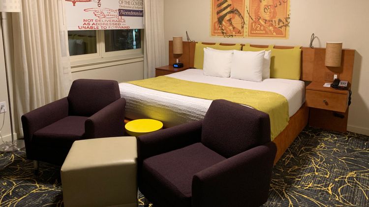 Chestnut Hill Hotel Room