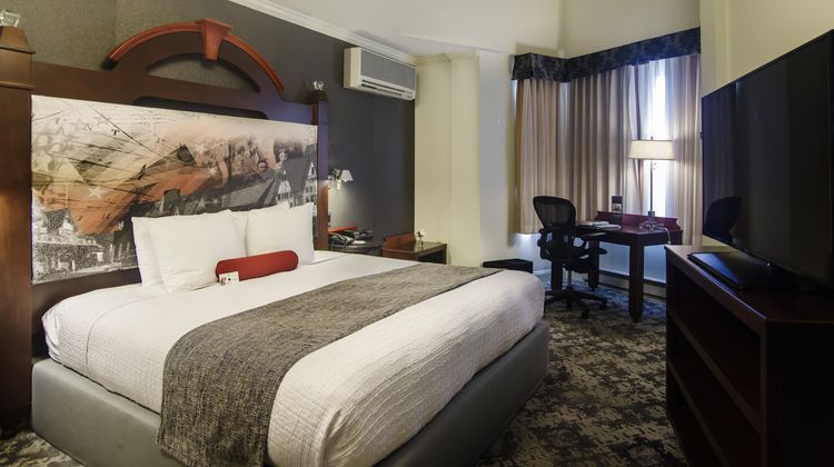 Chestnut Hill Hotel Room