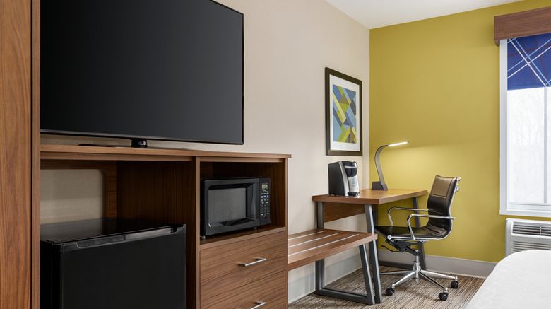 <b>Holiday Inn Express & Suites Mt Laurel Room</b>. Images powered by <a href="https://www.leonardoworldwide.com/" title="Leonardo Worldwide" target="_blank">Leonardo</a>.