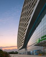 Holiday Inn & Suites International Expo