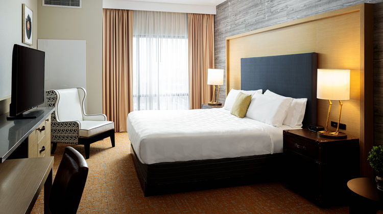 Holiday Inn & Suites Nashville Downtown Room