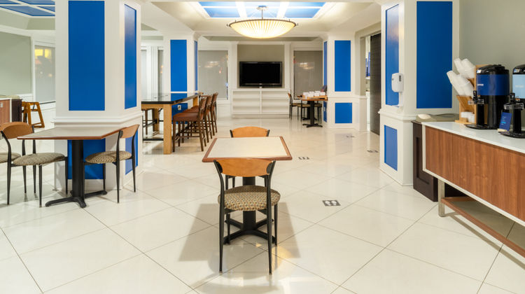 Holiday Inn Express & Suites Magee Restaurant