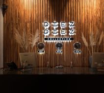 Diez Diez Collection Lobby