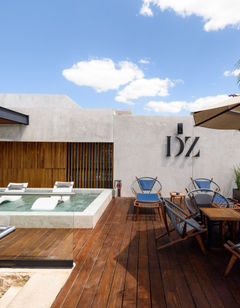Diez Diez Collection