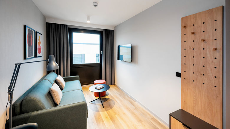 <b>Staycity Paris La Defense Room</b>. Images powered by <a href="https://www.leonardoworldwide.com/" title="Leonardo Worldwide" target="_blank">Leonardo</a>.