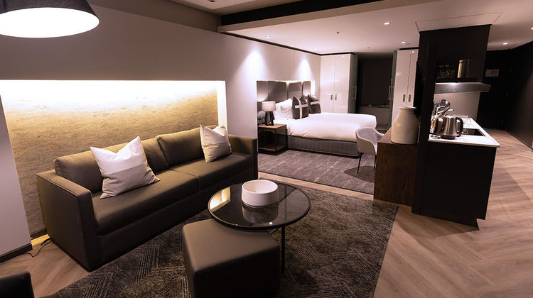 The Capital 15 on Orange Hotel Room