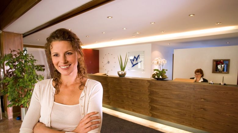 <b>City Hotel Krone Lobby</b>. Images powered by <a href="https://www.leonardoworldwide.com/" title="Leonardo Worldwide" target="_blank">Leonardo</a>.