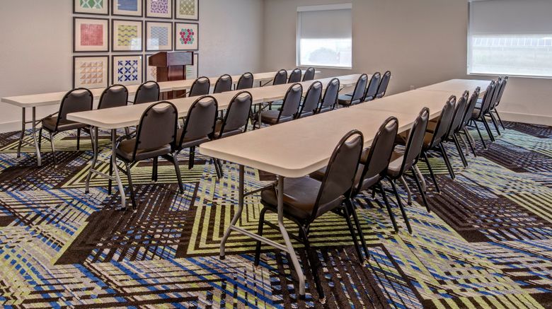 <b>Holiday Inn Express & Suites Clarksville Meeting</b>. Images powered by <a href="https://www.leonardoworldwide.com/" title="Leonardo Worldwide" target="_blank">Leonardo</a>.
