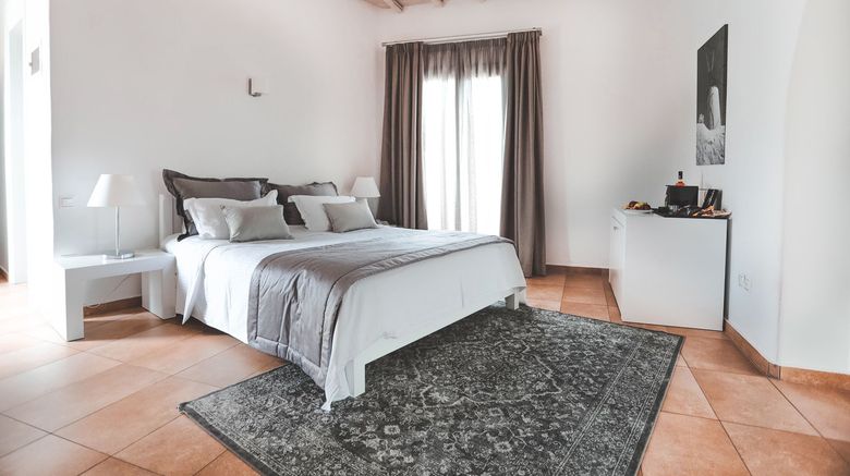 <b>Deliades Hotel Room</b>. Images powered by <a href="https://www.leonardoworldwide.com/" title="Leonardo Worldwide" target="_blank">Leonardo</a>.