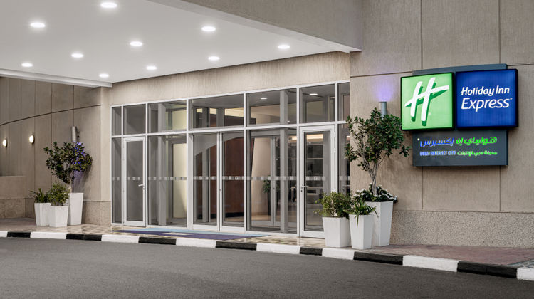 Holiday Inn Express Dubai Internet City Exterior