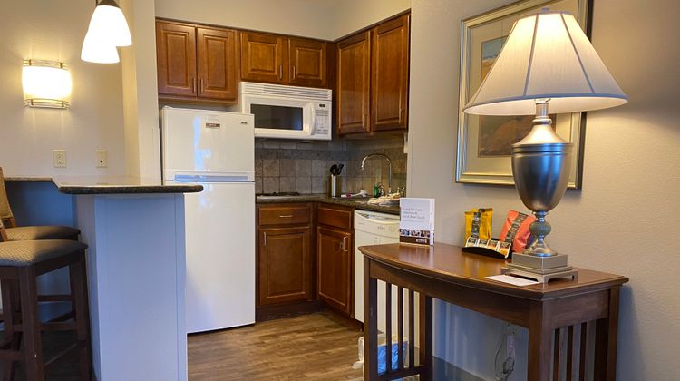 Staybridge Suites West-Oconomowoc Room