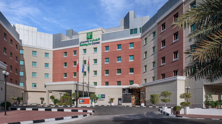 Holiday Inn Express Dubai Internet City Exterior
