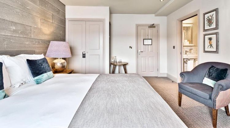 Wellington Arms Hotel Room