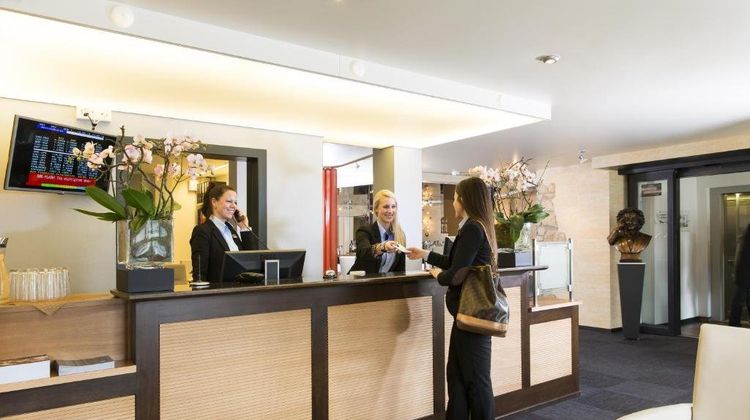 Hotel Amaris Lobby