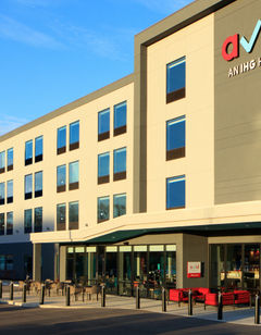 avid hotel Tulsa South-Medical District