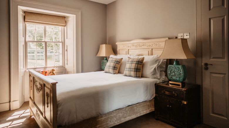 <b>Shieldaig Lodge Room</b>. Images powered by <a href="https://www.leonardoworldwide.com/" title="Leonardo Worldwide" target="_blank">Leonardo</a>.