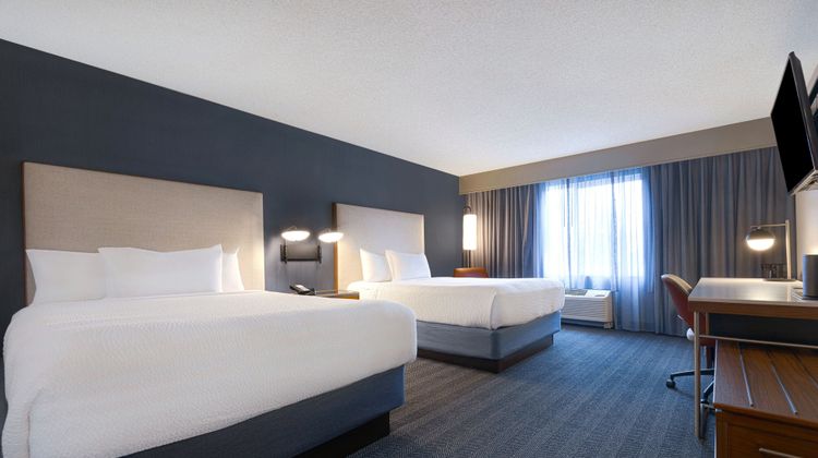 Courtyard by Marriott Portland SE Room