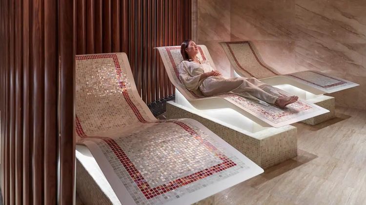 Mandarin Oriental, Hong Kong Recreation