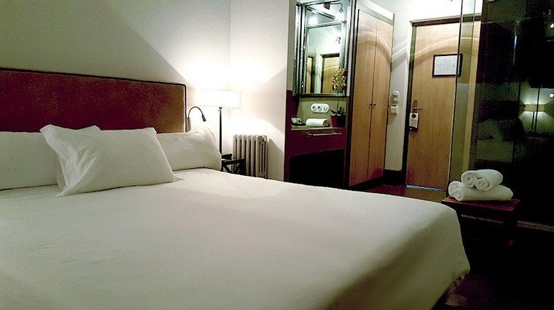 <b>Hotel Palacio Carvajal Giron Room</b>. Images powered by <a href="https://www.leonardoworldwide.com/" title="Leonardo Worldwide" target="_blank">Leonardo</a>.